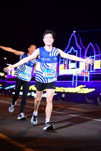 BIB: 42681, 43843
                            <button type="button" onclick="openModal(22865152)" class="btn btn-primary btn-sm float-right btn-popup" data-toggle="modal" data-target=".modal-high-quality">
                        <i class="fas fa-shopping-cart"></i> Add to Cart
                    </button>
                                            <button type="button" onclick="isThisMe(22865152, true)" class="btn btn-success btn-sm float-right btn-popup btn-isme hidden" data-toggle="tooltip" data-placement="bottom" title="นี่คือรูปของคุณใช่ไหม คลิกที่นี่เพื่อเอาเข้าอัลบั้ม">
                        <i class="fas fa-plus"></i> Add to album
                    </button>
                    <button type="button" onclick="isThisMe(22865152, false)" class="btn btn-warning btn-sm float-right btn-popup btn-isnotme hidden">
                        <i class="fas fa-ban"></i> Remove from album
                    </button>